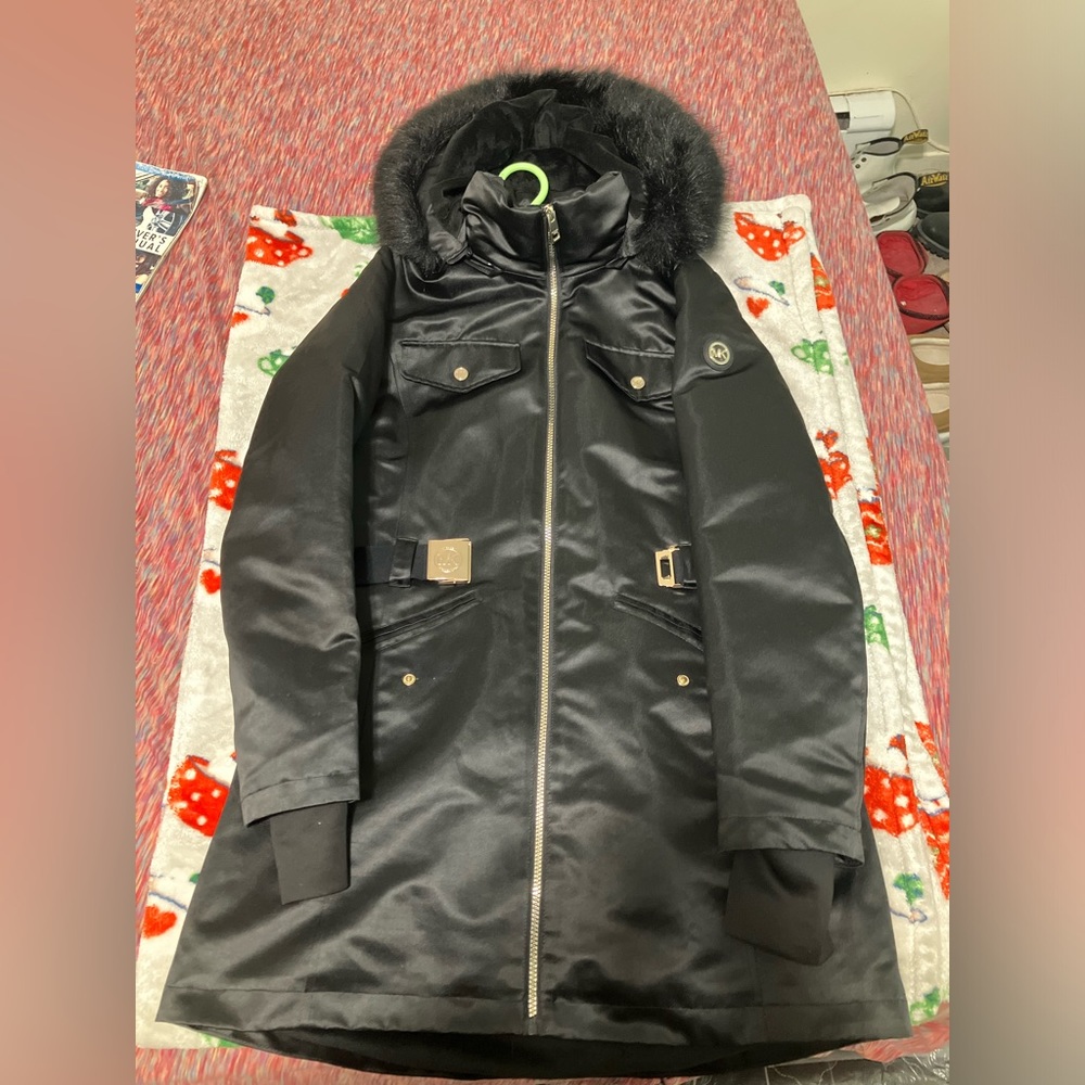 Brand: Michael Kors color: black Size: Medium